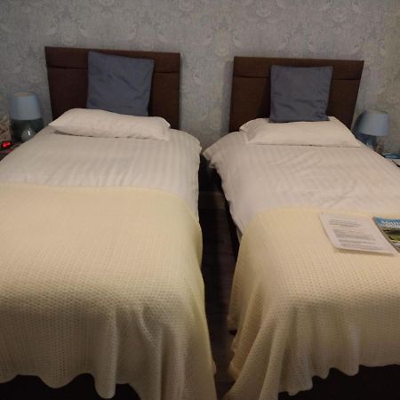 29 Well Street B&B Мофат Экстерьер фото