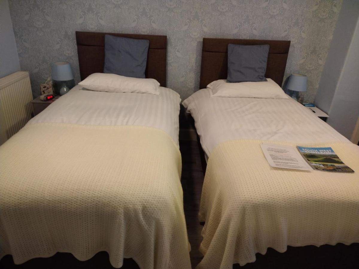 29 Well Street B&B Мофат Экстерьер фото